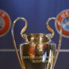 Splitter zum Champions-League-Finale: Zoll findet gefälschten Champions-League-Pott